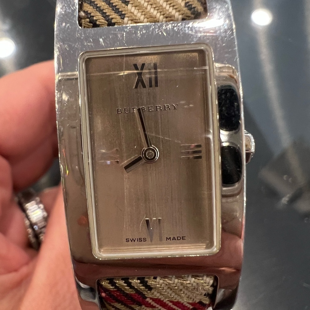 Burberry Heritage Nova check plaid rose face chrome BU1015 - Picture 3 of 6